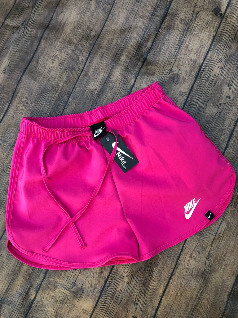 short tactel nike feminino