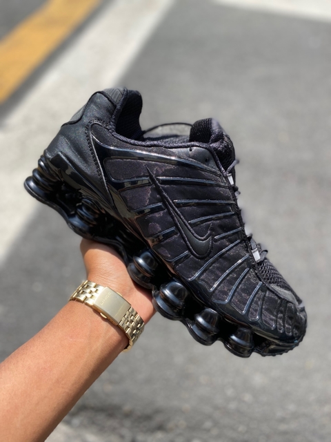 nike shox com ziper