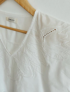 001442 . Blusa blanca Cibeles T.U (3) - comprar online