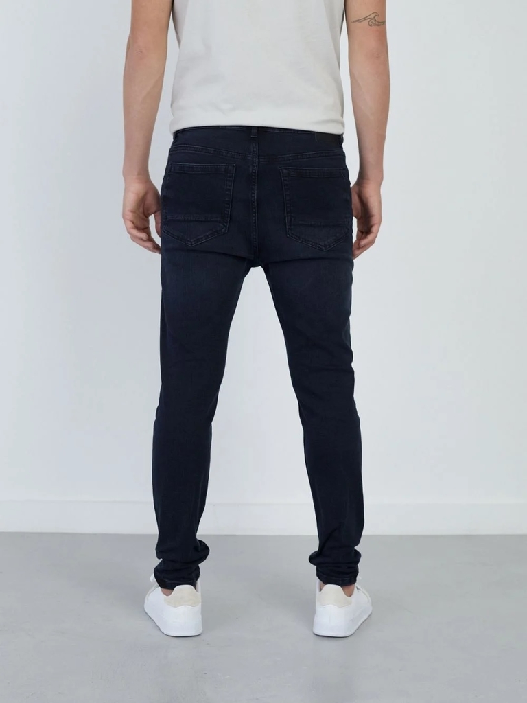 COMBO #125: JEAN X 2 + REMERA LISA X 2 + REMERA ESTAMPADA X 3