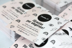 Imagen de Tarjetas de Agradecimiento / Envios (7,5x7,5 cm) Frente x 250 U. -