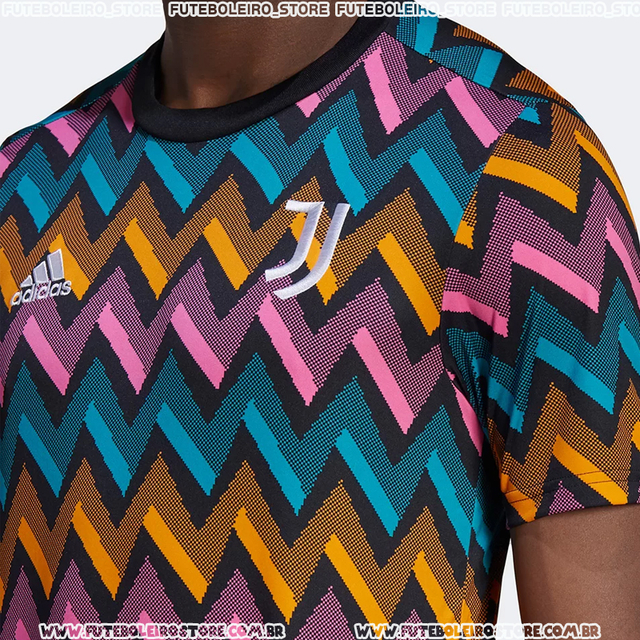 camisa Juventus Pré Jogo 22/23 - Masculina - Adidas