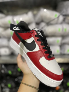 Nike Air Force roja con blanco - Comprar en Fortaleza