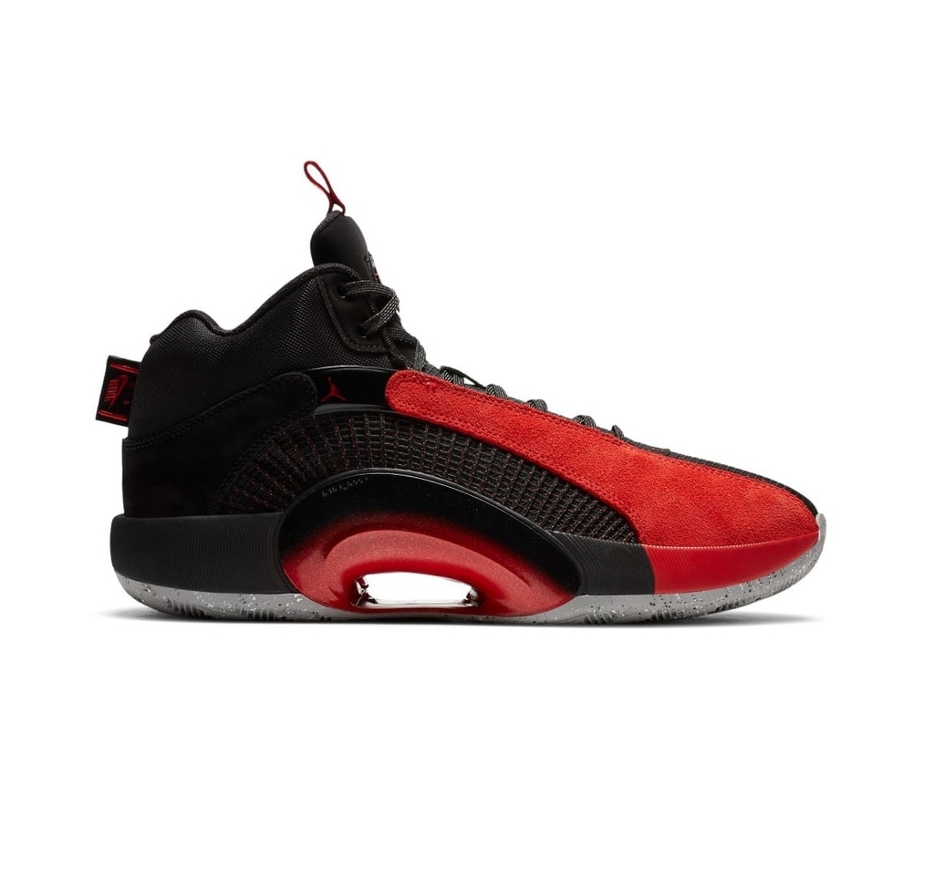 tênis nike court vision low feminino no pé