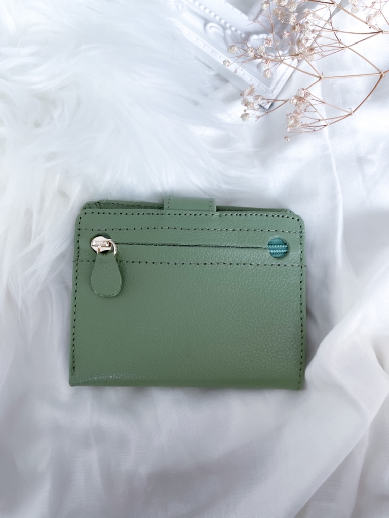 charles and keith mint green bolsa