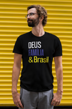 Camiseta Deus, família e Brasil - Masculina - comprar online