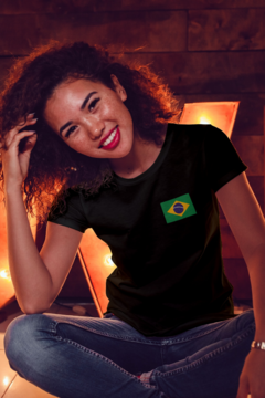 Camiseta Bandeira Brasil Básica - Minimalismo - Feminina na internet