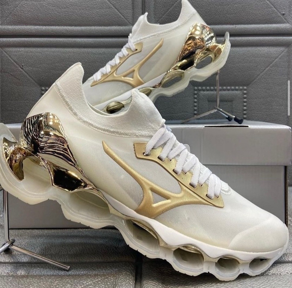 mizuno sorayama dourado