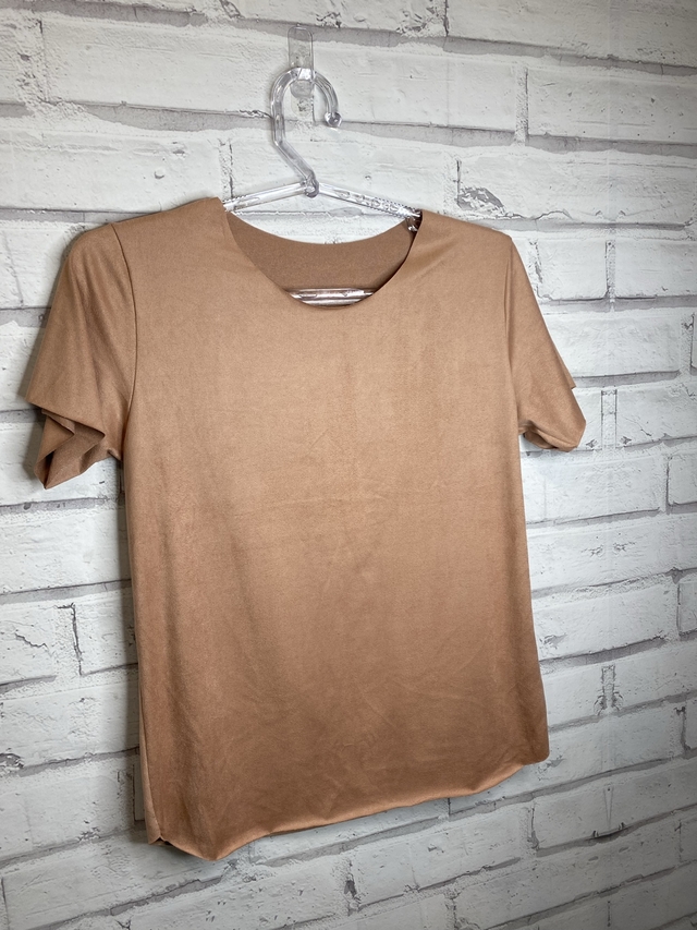 t shirt de suede
