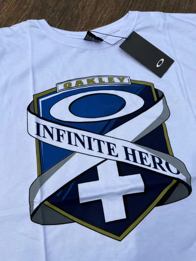 Camiseta Oakley Custom - Infinite Hero - Cabana do Surf