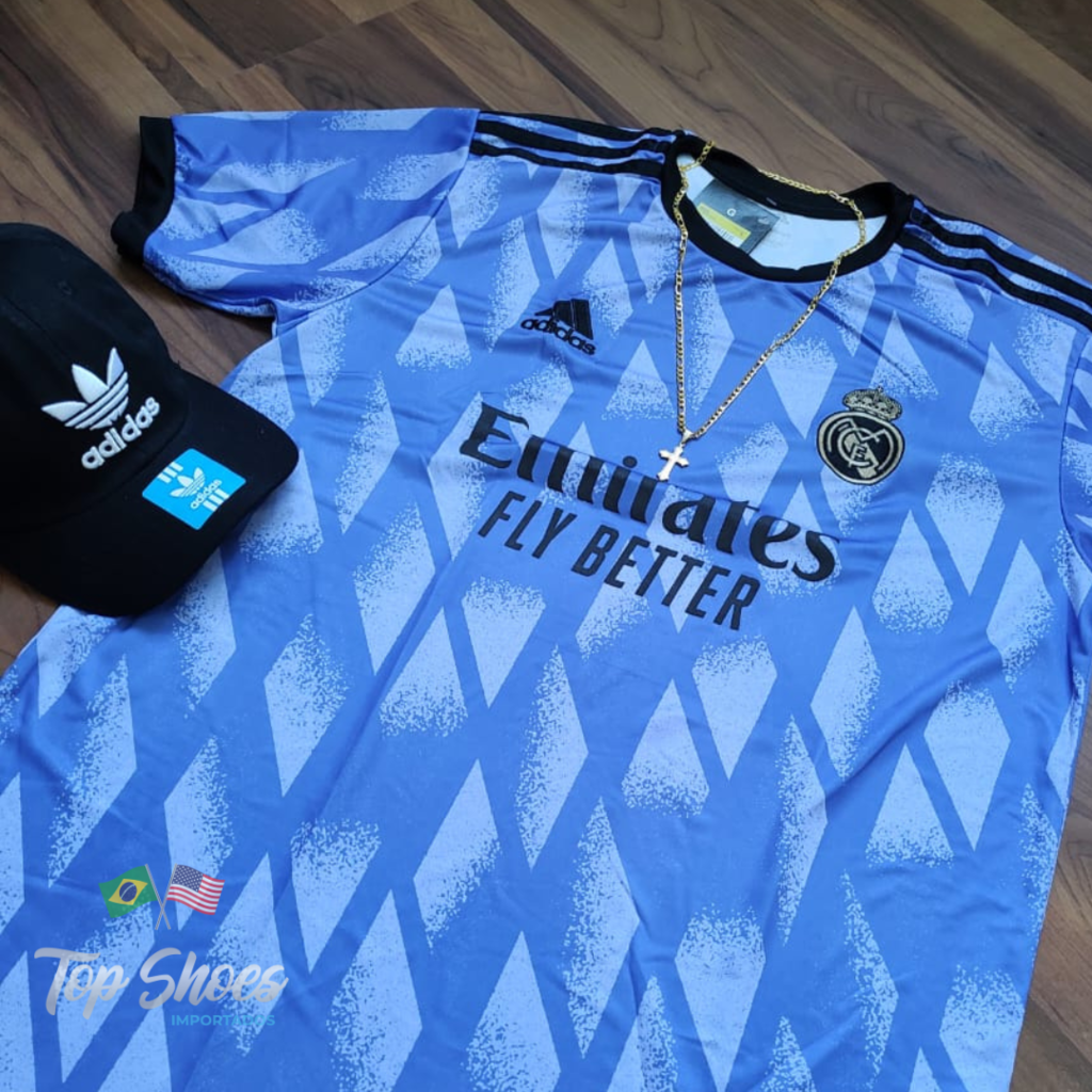 Kit Nova Camisa Do Real Madrid Grafismos Lilás c/ Boné Adidas Preto Cordão  & Pingente Brinde! (cópia)
