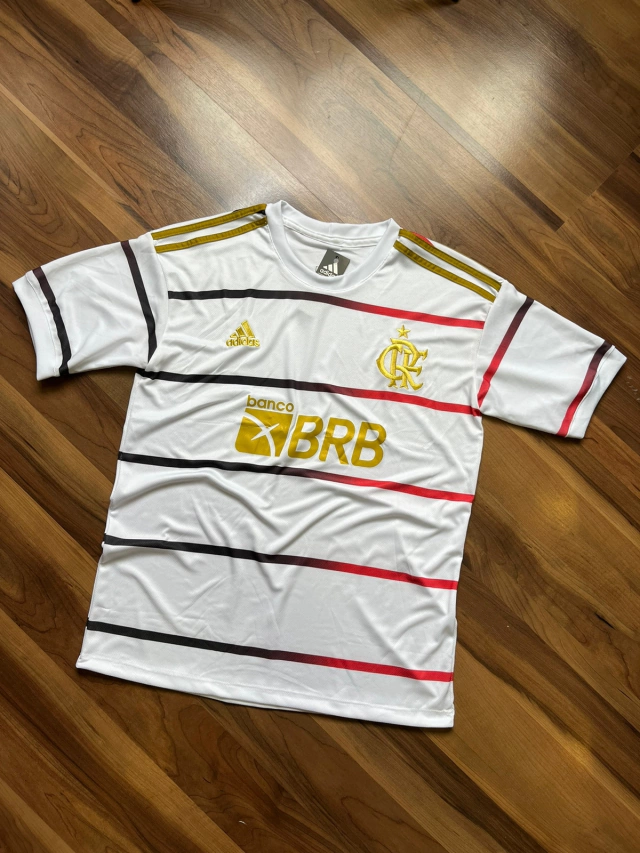Kit Camisa Flamengo Branca Uniforme-2 Ano Temp-2023 C/ Boné Adidas Preto  Cordão & Pingente Brinde!
