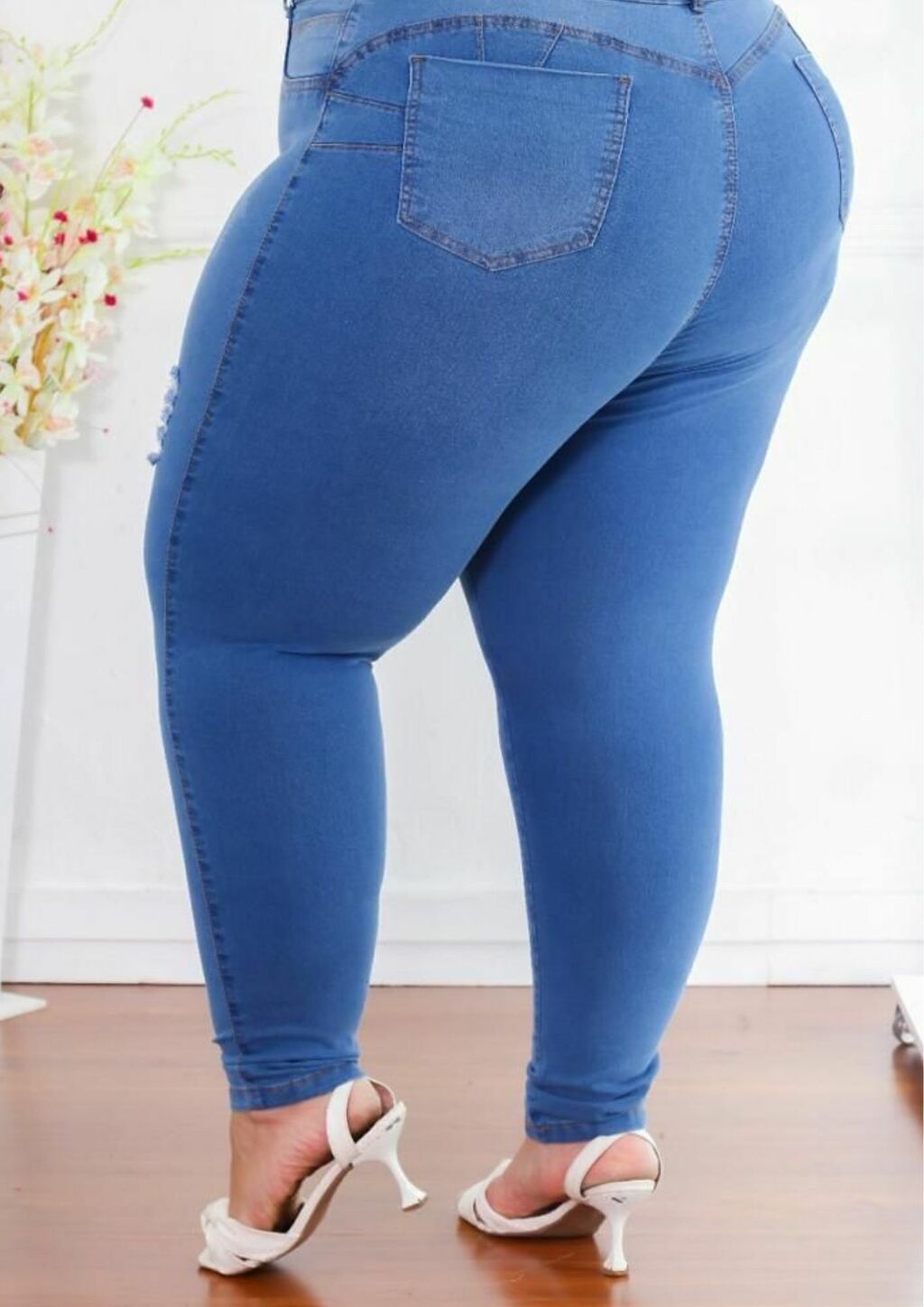 Calça Jeans Skinny Feminina Clara Destroyed- Compre agora