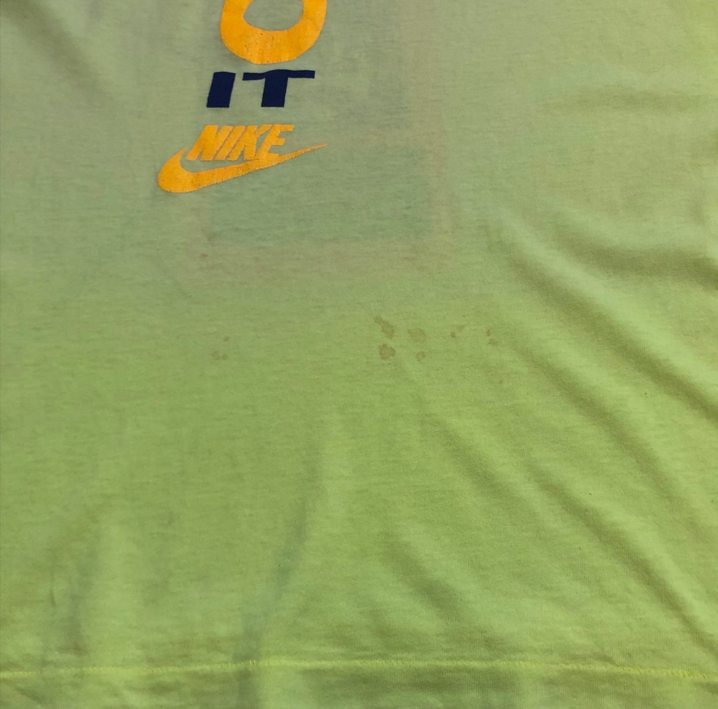 P-M) Camiseta vintage Nike dos anos 90 - Lava Vintage