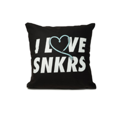 SNEAKER PILLOW - I LOVE SNKRS - comprar online