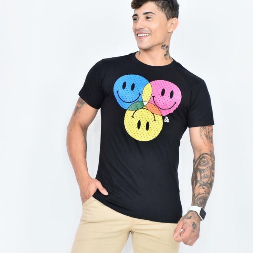Camiseta Masculina Estampada ''SLIN''- Carinhas Feliz Preta
