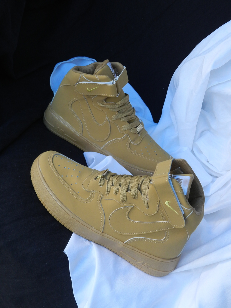 AirForce 1 Botita Beige - Comprar en Cursed