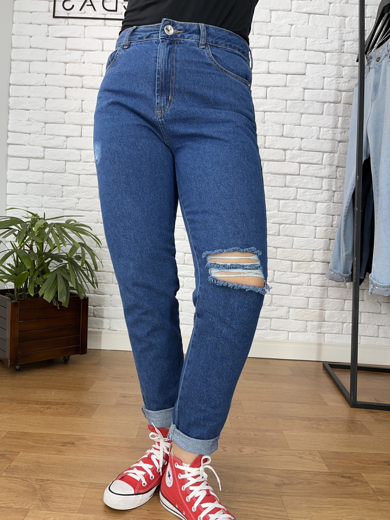 Calça Jeans Mom com destroyed - Comprar em Para Quedas
