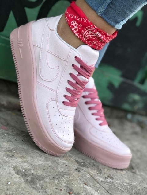 NK Airforce Negra con Suela Blanca - SP Sneakers