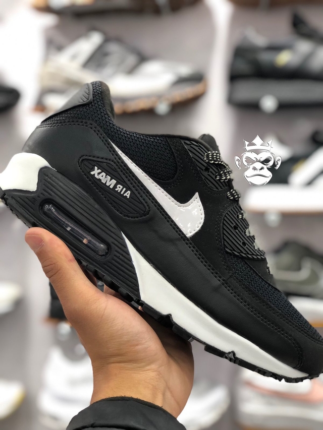 Air Max 90 Preto C/Detalhes Branco