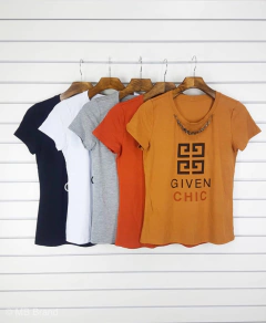 T-shirt GIVEN CHIC /ACOMPANHA COLAR DE CHATON REMOVÍVEL( ESCOLHA SEU TAMANHO E SUA COR) - comprar online