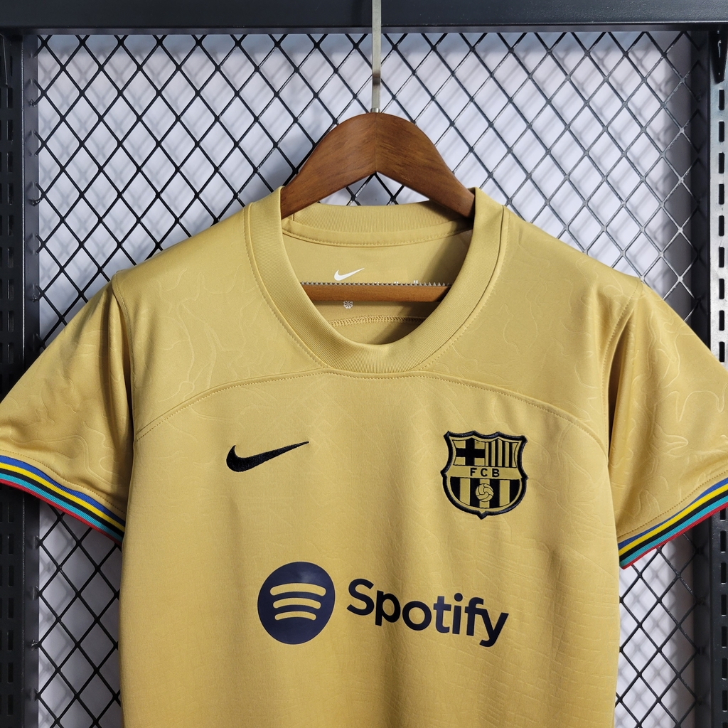 Adidas lança camisa com “erro” para a Catalunha