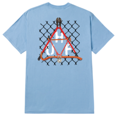 Camiseta Trepass Triangle Azul Claro HUF - comprar online