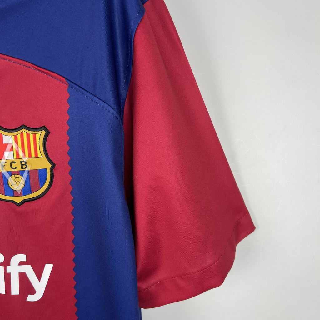 Camisa Barcelona Pré-Jogo 2023/24 Nike x Patta Torcedor Masculina