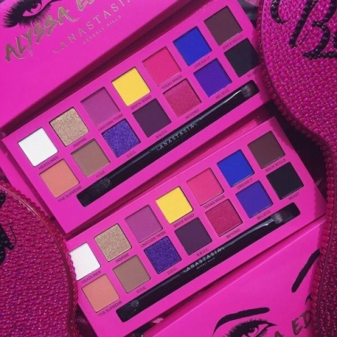 Stormi de Kylie - Comprar en Maquillaje Por Mayor Stormi de Kylie - Comprar en Maquillaje Por Mayor