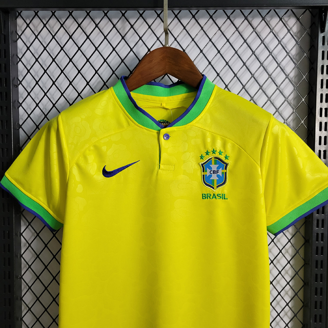 Kit Infantil Seleção Brasil Home Copa do Mundo 2022 - Nike - Amarela-  Masculino Torcedor