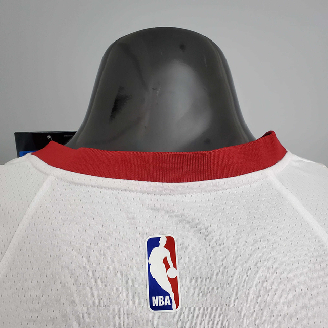 Camiseta Regata Cleveland Cavaliers Branca - Association Edition Nike -  Masculina