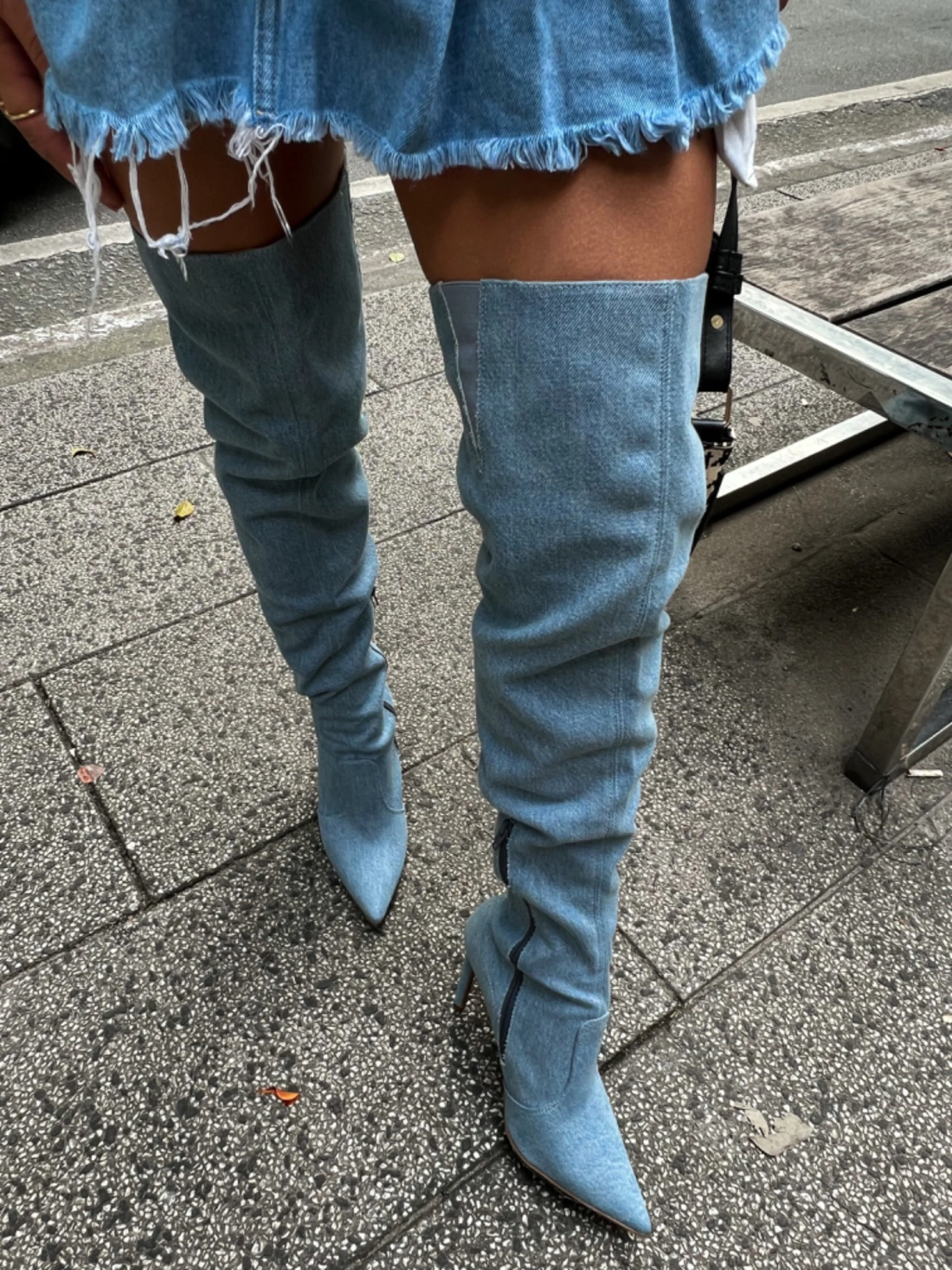 Bota Edi jeans Stonado na internet