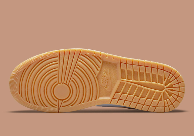 nike air jordan 1 mid tan gum