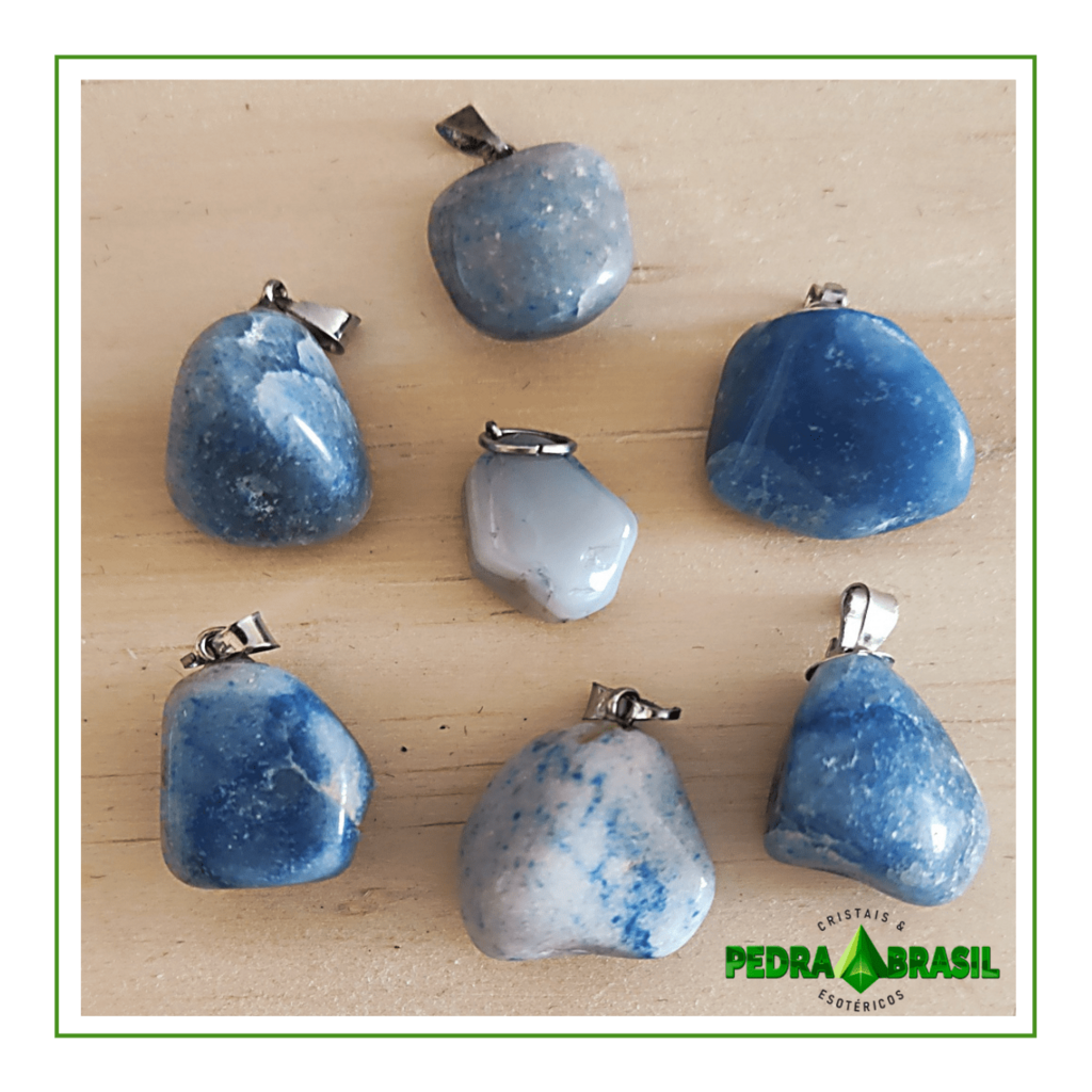 Pingente em Pedra Rolada Quartzo Azul - Cura Emocional e Meditação