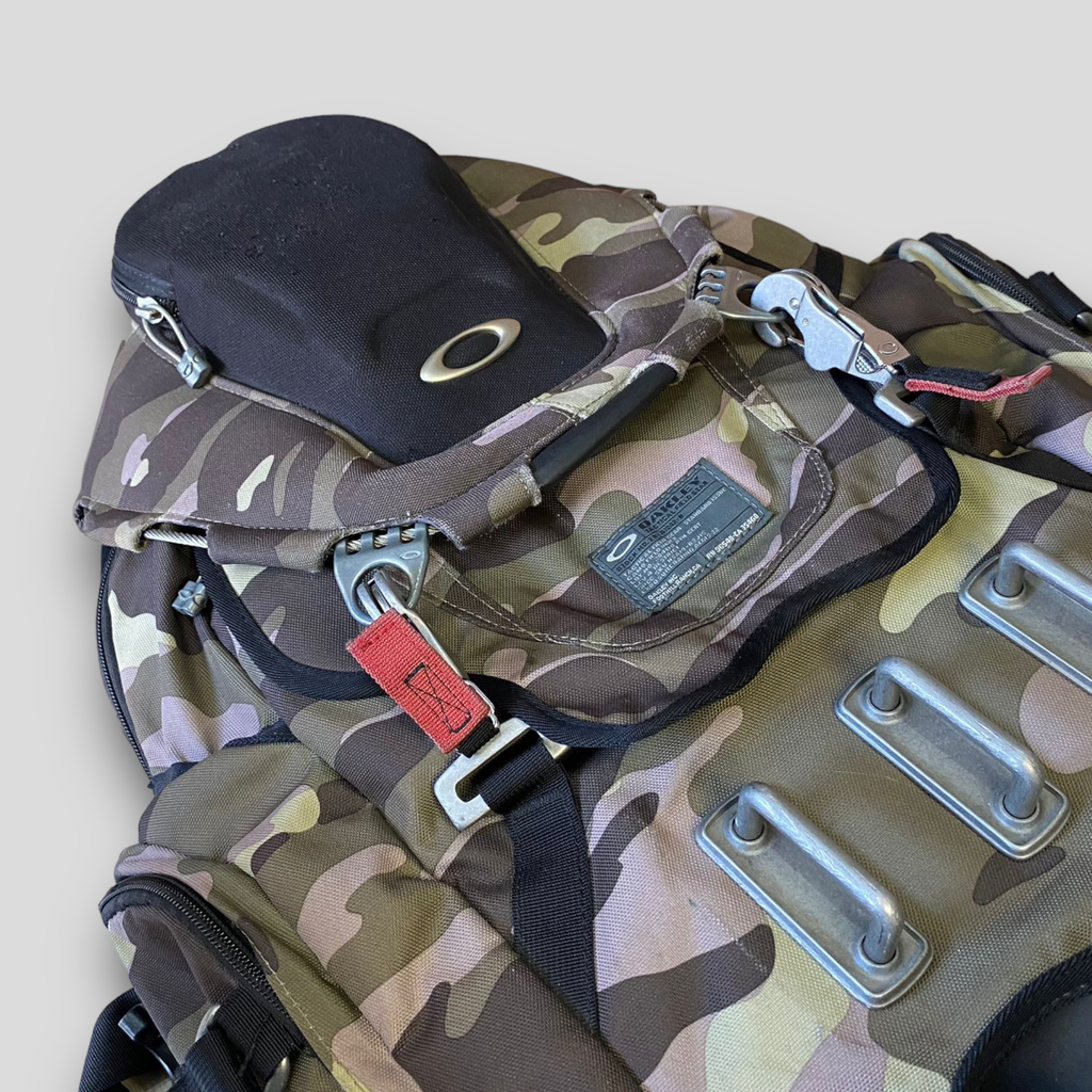 Mochila Oakley Kitchen Sink Camo Comprar em Reuzzze