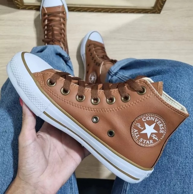 ALL STAR CANO ALTO LINHA PREMIUM marca contém TÊNIS