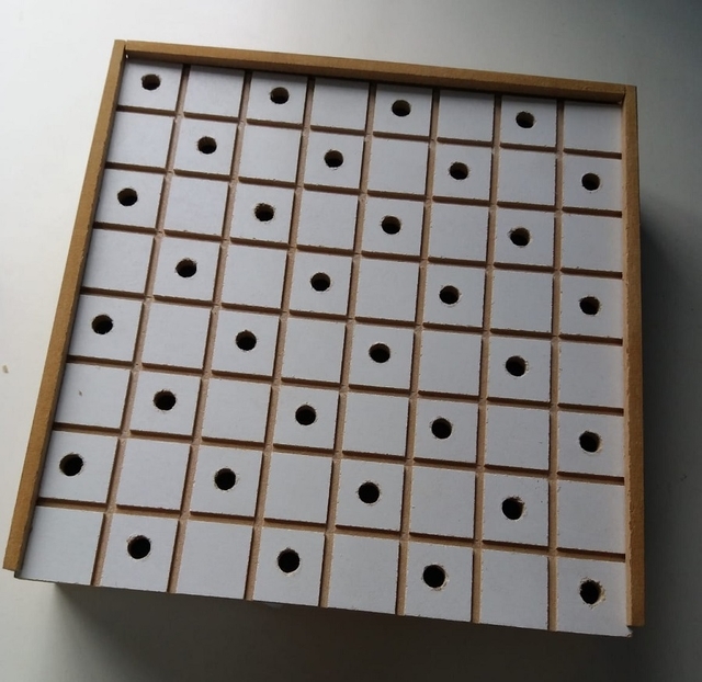 Jogo de dama com tabuleiro de madeira mdf + 24 peças - COLUNA