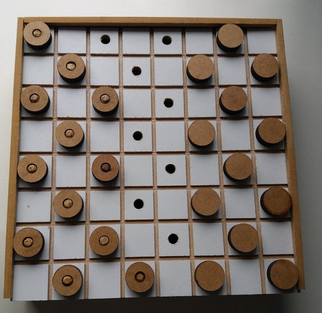 Jogo de Dama Adaptado em MDF com Estojo