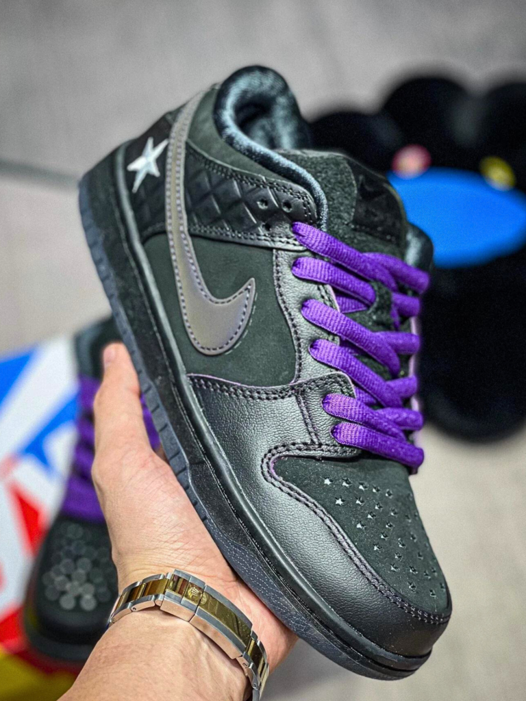 First Look: Familia x Nike SB Dunk Low First Avenue •