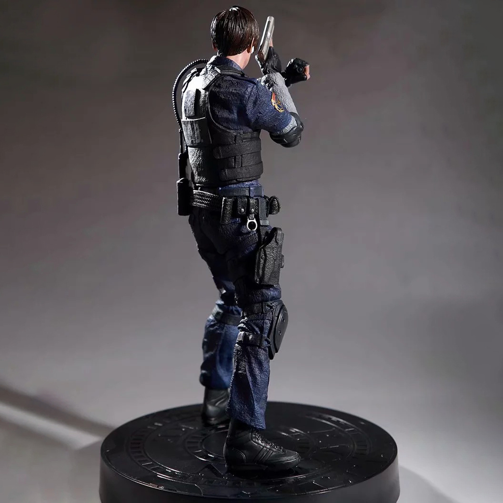 Estátua Leon S. Kennedy: Resident Evil 2 Remake Biohazard RE: 2 Remake -  Toyshow Tudo de Marvel DC Netflix Geek Funko Pop Colecionáveis