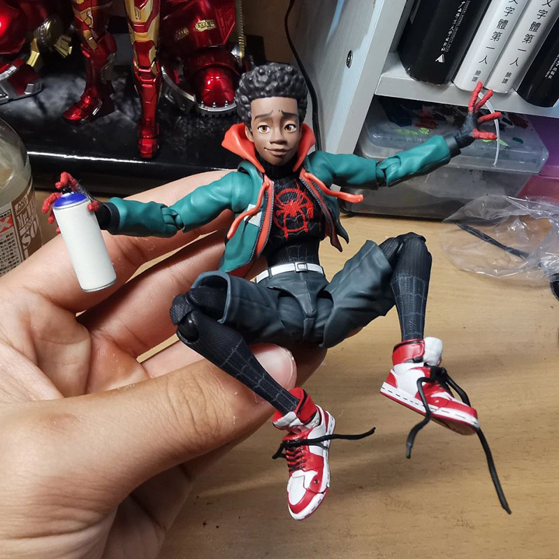 Action Figure Miles Morales (SV Action)