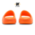 Adidas Yeezy Slide "Enflame Orange" en internet