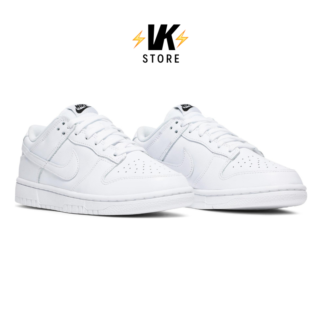 Nike Dunk Low "Triple White" - Comprar en VEKICKZ