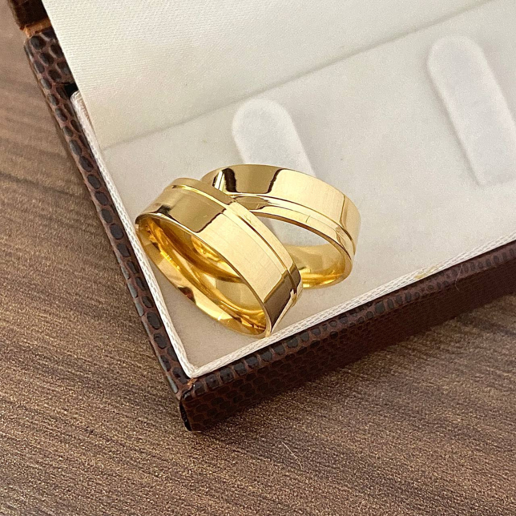 Par de alianças de casamento - ouro 18k