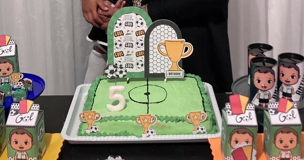 Topo de bolo personalizado no tema Futebol