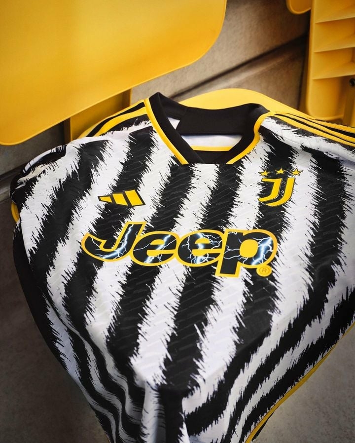 CAMISA FEMININA JUVENTUS 2022 CAMISA TITULAR