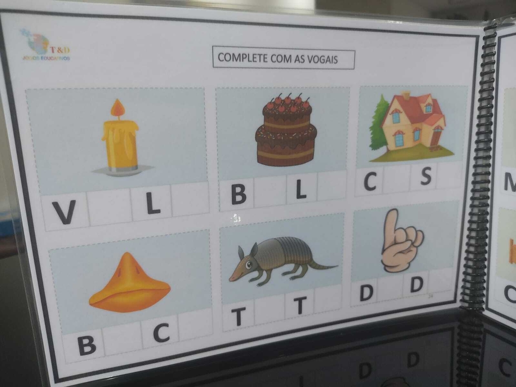 Jogo Educativo As Vogais dos Animais