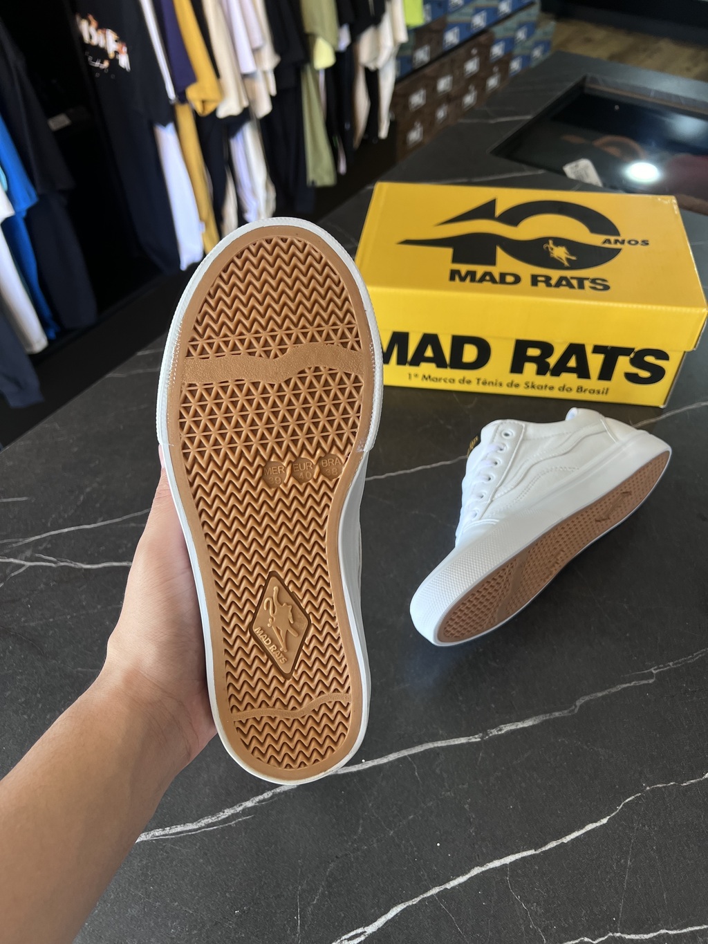 TÊNIS MAD RATS OLD SCHOOL BRANCO/VERDE COURO - QUIOS