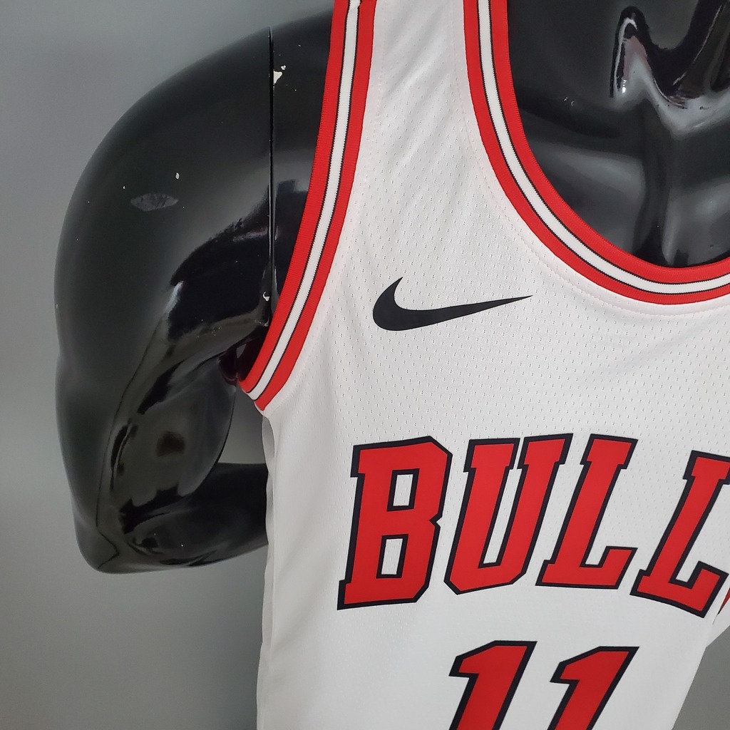 Regata NBA Chicago Bulls nº 11 DeRozan Nike Masculina - Branca e Verm