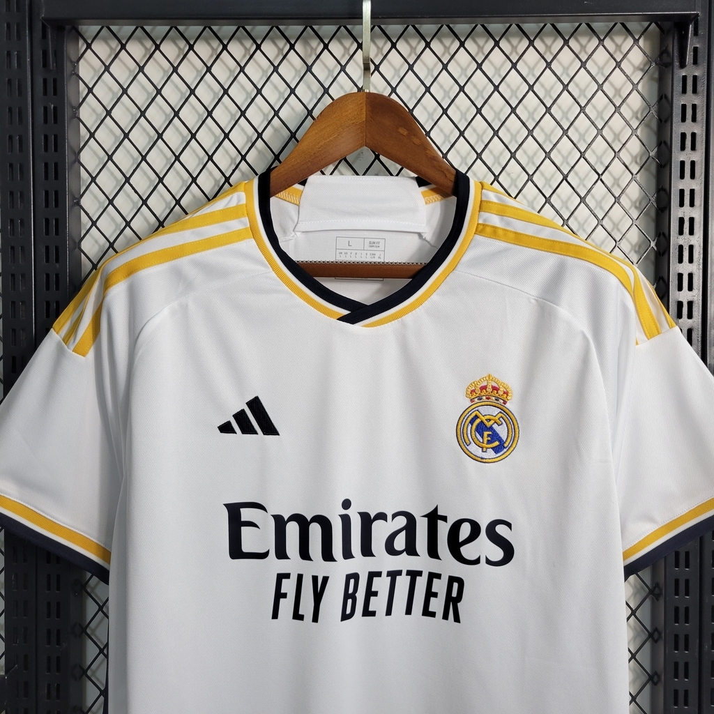 Camisa de Futebol Real Madrid 2023/2024 Third Adidas